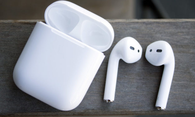 Тим Кук:  Очаквайте AirPods в следващите няколко седмици!