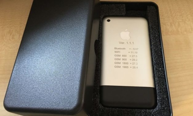 Изключително рядък оригинален прототип на iPhone се появи в eBay