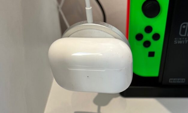 AirPods Pro с калъф MagSafe вече са налични за закупуване в Apple Store