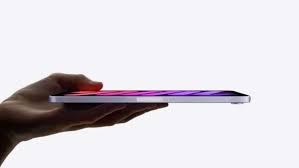 Apple ще добави безжично зареждане за iPad Pro още през 2022 година