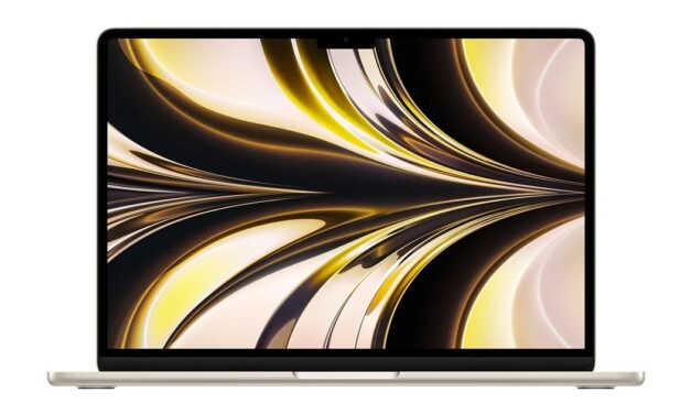 15” MacBook Air може да дебютира скоро